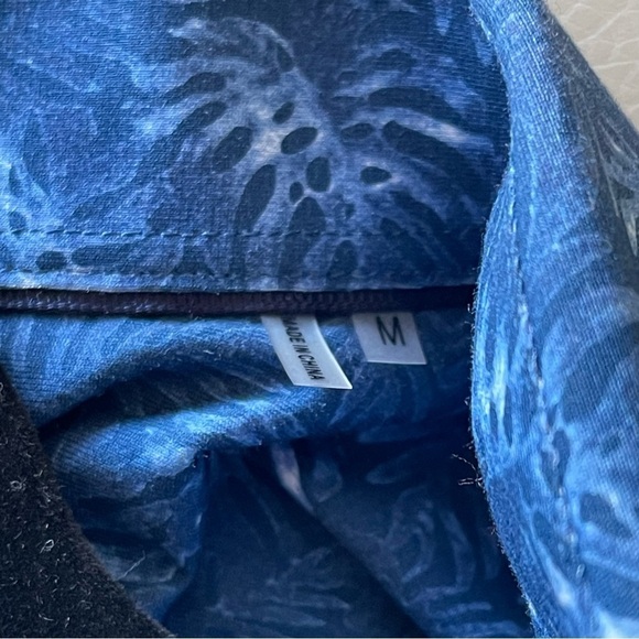 Bugatchi men's size medium 8 Way  Stretch leaf blue all over print - Picture 10 of 10